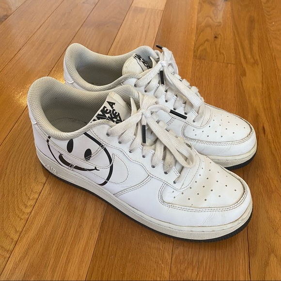 Nike Shoes - Nike Air Force 1 Low Have A Nike Day